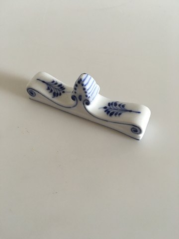 Royal Copenhagen Blue Fluted Plain Knife Rest No. 134