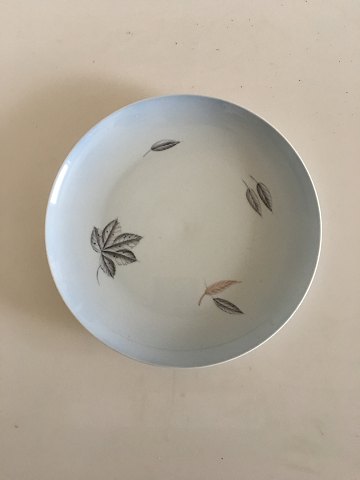 Bing and Grondahl Leaffall Dinner Plate No. 25