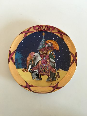 Bing and Grondahl Santa Claus Collection 1996 Plate - Santa in the Orient