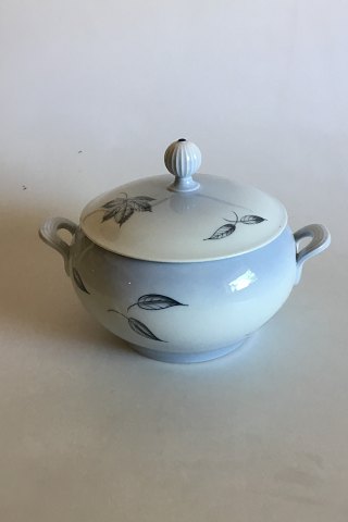 Bing & Grondahl Falling Leaves Tureen No 5 / 512