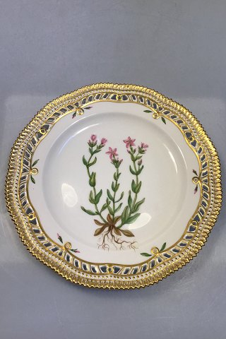 Royal Copenhagen Flora Danica Luncheon Plate No 20/3554 with Pierced Border