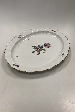 Royal Copenhagen Saxon Flower Light, large Serving Dish No. 1559