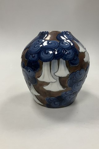 Bing og Grondahl Unique Vase by Fanny Garde from 1915 No 1476