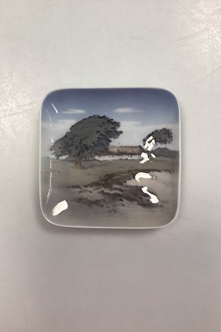 Royal Copenhagen Dish and Ashtray No. 3353 Ørnebjerg House