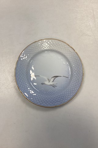 Bing and Grøndahl Seagull with gold Side Plate