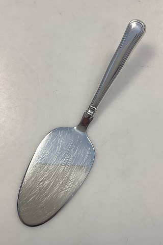 W and S Sørensen Double Fluted Silver Cake Spatula
Measures: 15 cm / 5.91 inch