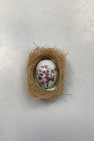 Royal Copenhagen Easter Egg - Flowering Currant 2011