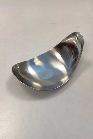 Georg Jensen Bloom Leaf-shaped Bowl in stainless steel