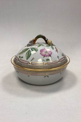 Royal Copenhagen Flora Danica Lidded Bowl No. 20/3568