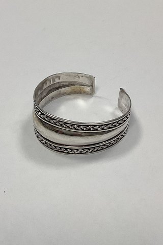 Modern open Armring in Sterling Silver