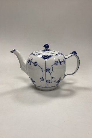 Royal Copenhagen Blue Fluted Half Lace Teapot, large No. 612
