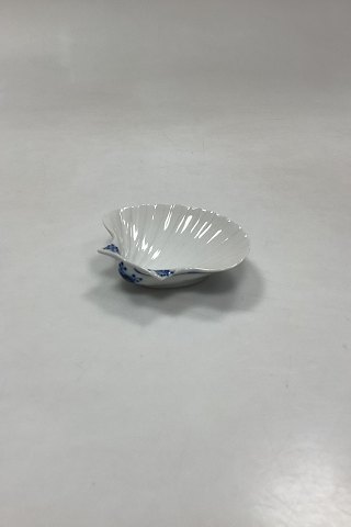 Royal Copenhagen Blue Fluted Plain Seashell Dish/Bowl No. 2032
