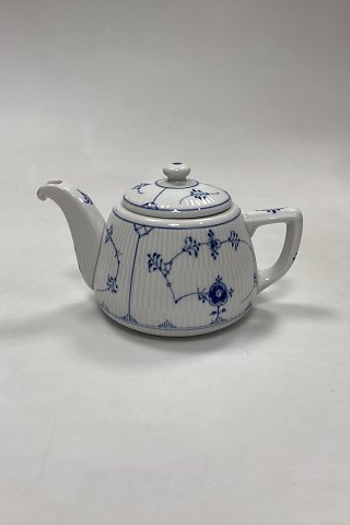 Royal Copenhagen Blue Fluted Plain Hotel Tea Pot No. 2220