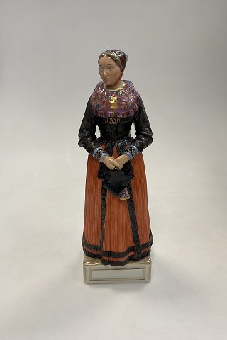 Royal Copenhagen Overglaze Figurine No. 12101 Acht Pitter Bacher´s daugther Church-going Custume; Amager